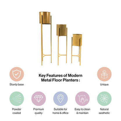 Metal Plant Stand With 3 Planters