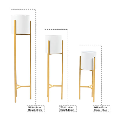 Metal Plant Stand With 3 Planters
