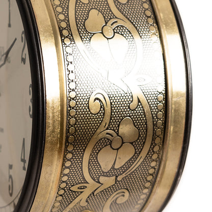 Vintage Traditional Railways Station Clock in home decor