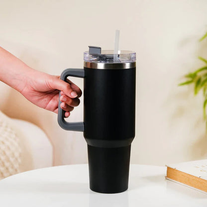 Stainless Steel Insulated Reusable Water Bottle with Lid in Black
