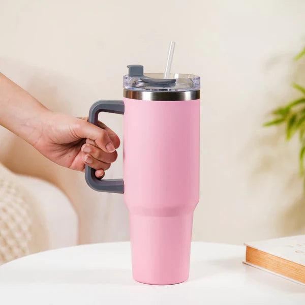 Stainless Steel Insulated Reusable Water Bottle with Lid in Pink