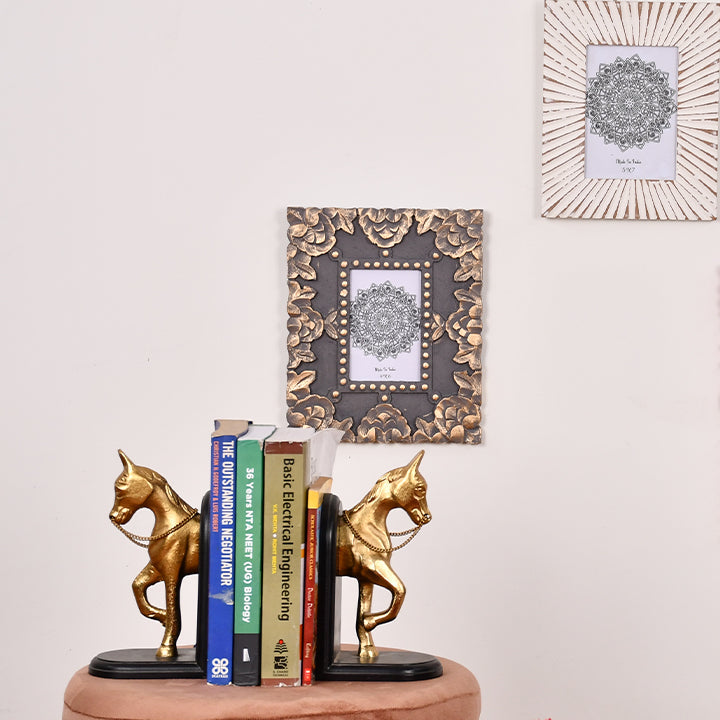 Book Holder Antique Metal Horse Shaped In Home Decor-Magazine Stand